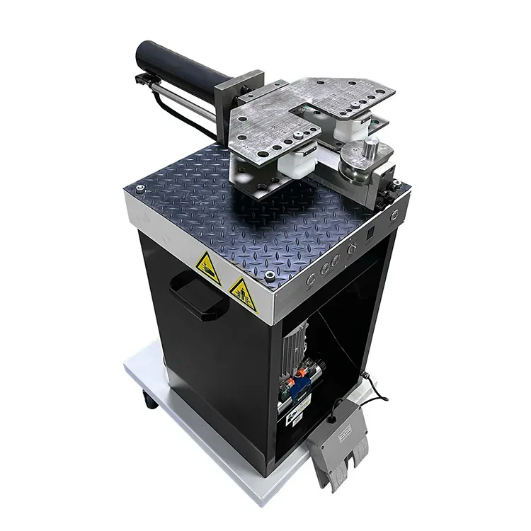 Como uma máquina curvadora de tubos melhora a eficiência da fabricação industrial?